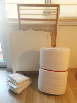 Patut Ikea Hensvik alb cu saltea si accesorii