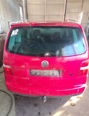 Dezmembrez Vw Touran 1.9 tdi - imagine 3
