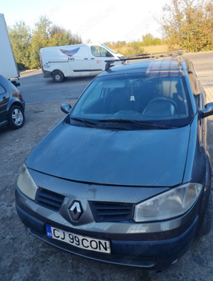 Dezmembrez Renault Megane 1.5 diesel - imagine 4