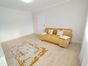 Apartament 2 camere,  Ultracentral, etaj 2, zona Orange Shop! - imagine 3