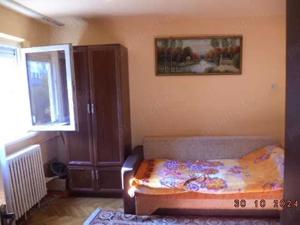 Apartament cu 2 camere în zona Circumvalatiunii-Dacia cu boxa