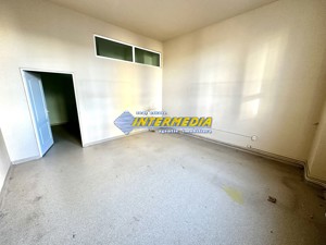 Spatiu comercial de inchiriat cu vad in Cetate suprafata de 330 mp - imagine 14