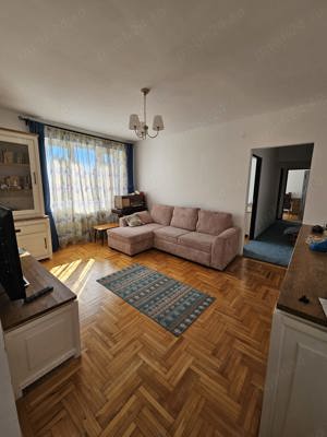 Apartament 3 camere de inchiriat