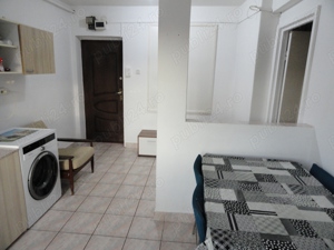 Apartament 2 camere etaj 2 zona UTA, centrala pe gaz, 71 mp - imagine 2