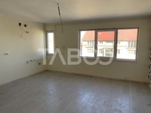 Apartament decomandat 4 camere 72 mpu 2 bai zona Mihai Viteazu Sibiu - imagine 2