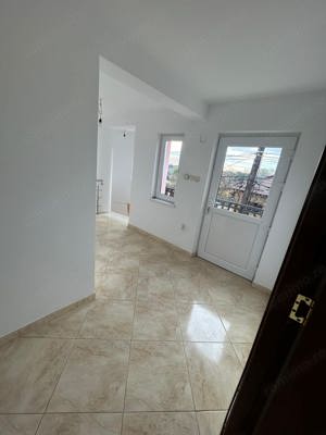 De vanzare Vila zona 5 drumuri, 235000 e - imagine 2