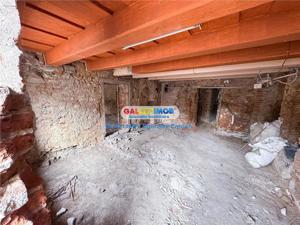 Apartament 2 Camere 80 mp UTILI De Renovat Str. Lunga - imagine 4