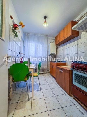 Apartament 3 camere in Deva, zona Gojdu, Aleea Pacii, 70 mp, etaj 4... - imagine 2