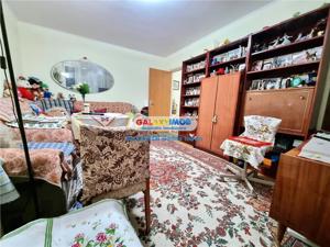 Apartament 3 camere decomandat, 2 4, Metrou 1 Decembrie 1918 - imagine 2