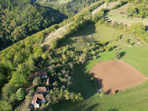 Teren intravilan de vânzare în Șuncuiuș   panoramă formidabilă! - imagine 2