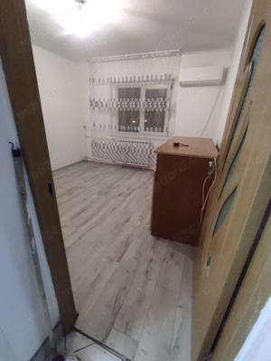 Vând urgent în Oradea,apartament Pb,cu 3 camere,65 mp,zona Bunexim,91000 euro,direct la proprietar - imagine 2