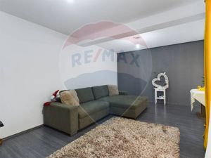 Apartament 3 cam de vânzare în zona Tractorul - imagine 14