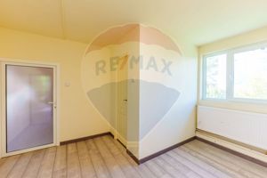 Apartament cu 5 camere de închiriat , pretabil pentru muncitori - imagine 16