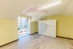 Apartament cu 5 camere de închiriat , pretabil pentru muncitori - imagine 3