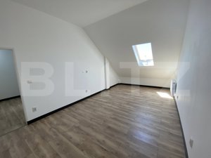 Apartament 3 camere, 93 mp, decomandat, zona Dumbrava Nord - imagine 2