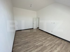 Apartament 3 camere, 93 mp, decomandat, zona Dumbrava Nord - imagine 3