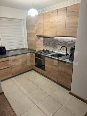 Apartament 2 camere, 52 mp, zona-Tractorul - imagine 5