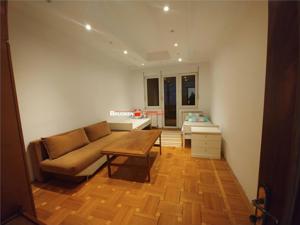 De inchiriat apartament cu 5 dormitoare, living, bucatarie si 3 bai - imagine 9