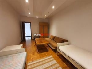 De inchiriat apartament cu 5 dormitoare, living, bucatarie si 3 bai - imagine 5