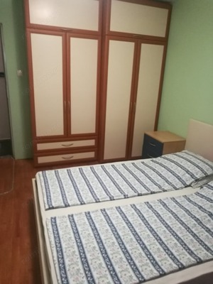 Apartament cu 3 camere in zona Dambovita - imagine 3