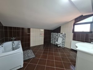 Casa Perfectă pentru Familie - 300mp - Eleganță și Locație Ideală - imagine 15