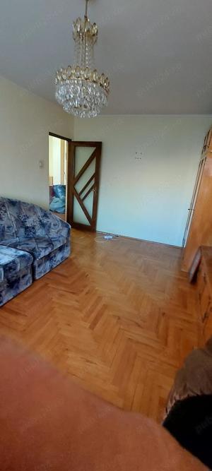 Apartament 2 camere zona Crisan 50mp etajul 3 mobilat Pret 64.000eur - imagine 9