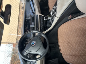 BMW seria 5 520d xdrive - imagine 4