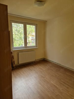 Persoană fizică vând apartament  cu 2 camere situat în Satu Mare -  Carpați 1 limită cu Carpați 2 - imagine 4