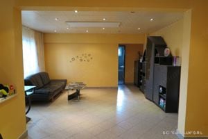 Apartament 3 cmere amenajat Micalaca Zona 300