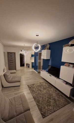 Apartament cu 3 camere, etaj intermediar, parcare - imagine 2