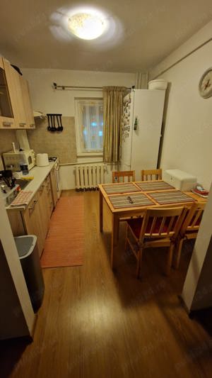 Închiriez apartament cu 2 camere - imagine 2