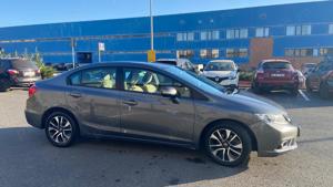 Honda Civic Sedan benzina 2015, primul proprietar, anvelope noi de iarna, stare perfecta, 9.490 euro - imagine 4