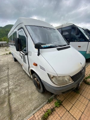 Mercedes sprinter. 408 și 413  (17 locuri) -microbuz - transport persoane