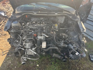 Dezmembrez polo 6R1.6 TDI an 2011 - imagine 3