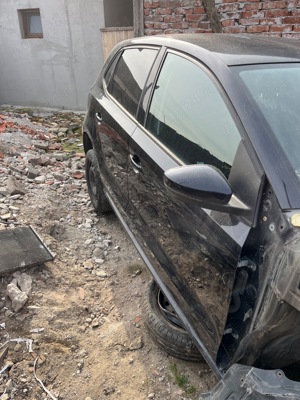 Dezmembrez polo 6R1.6 TDI an 2011 - imagine 6