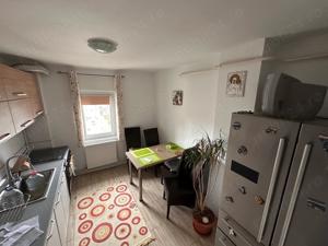 Proprietar , inchiriez apartament 3 camere cu vedere la Mall - imagine 2