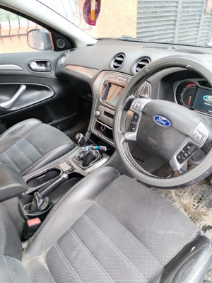 Vând Ford Mondeo Mk4  - imagine 2