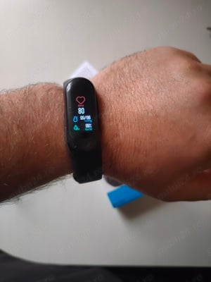 Bratara fitness M3 Masoara tensiunea si Oxigenul din sange!