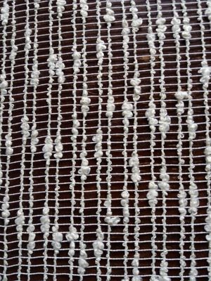 Perdea NOUA alb-crem, cu argintiu in model- 115x256 cm, contragreutate - imagine 3