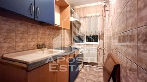 Apartament 2 camere semidecomandat in zona Fortuna - imagine 5