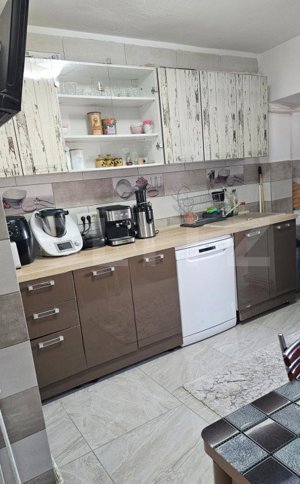 Oportunitate! Apartament de 4 camere, 143 mp suprafața construită, zona Micro 3 - imagine 4