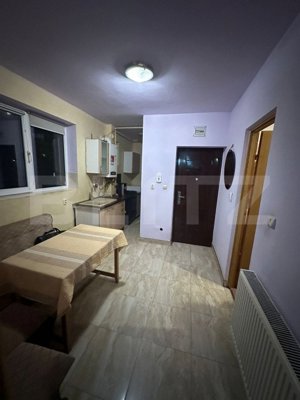 Apartament cu 1 camera, et 1/3, parcare zona Petrom - imagine 3