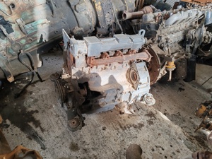 Motoare pentru utilaje de constructii - imagine 4