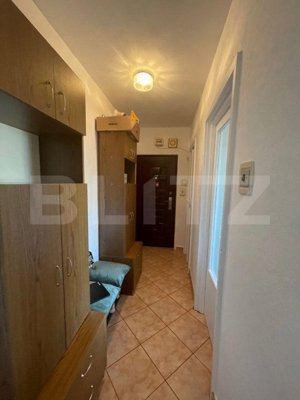 Apartament cu 3 camere, etaj intermediar zona Alexandru Vlahuta  - imagine 3