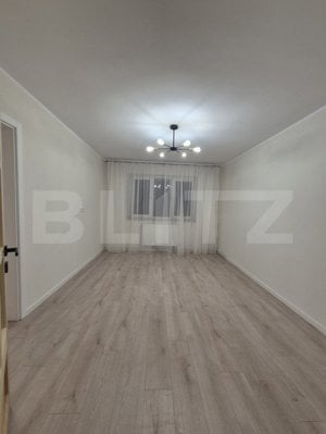 Apartament de 4 camere semidecomandat, etaj intermediar, zona Pod Calvaria  - imagine 3