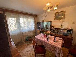 Apartament 2 camere, 49 mp, semidecomandat, zona Sfanta Vineri