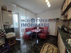 Apartament în Zona Mihai Viteazu   4 Camere, 100 mp, Priveliște Spre Munte - imagine 3