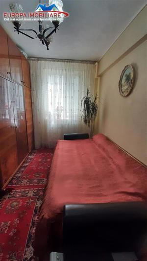 Apartament 3 camere de vanzare zona  centrala  Tulcea - imagine 4