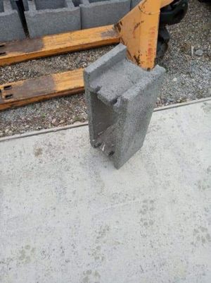 Vibropresa hidraulica pentru bolțari zidarie , fundație și stâlpi de gard - imagine 3