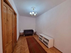 PRET REDUS! Apartament 4 camere, Târgu Jiu   strada General Christian Tell - imagine 2